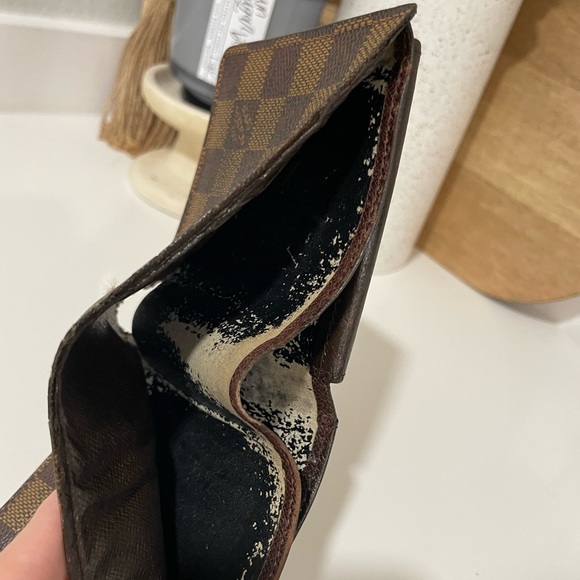 Louis Vuitton Damier Ebene Mens Wallet with Coinpocket - Picture 6 of 6